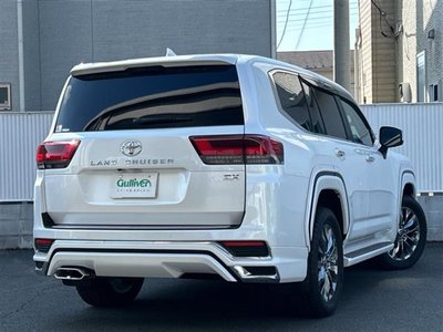 TOYOTA LAND CRUISER 300 - 7