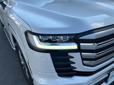 TOYOTA LAND CRUISER 300 - 10