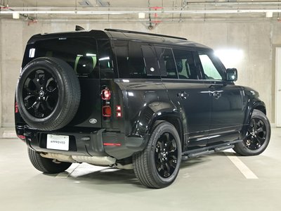 LAND ROVER DEFENDER - 10