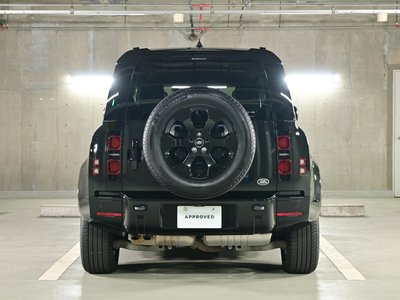 LAND ROVER DEFENDER - 4