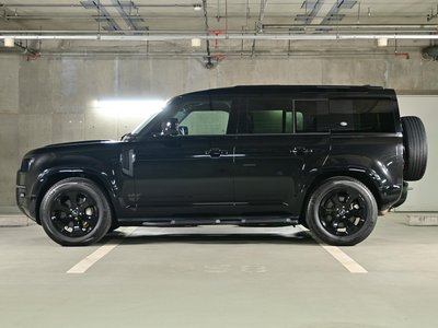 LAND ROVER DEFENDER - 8