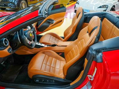 FERRARI CALIFORNIA - 5