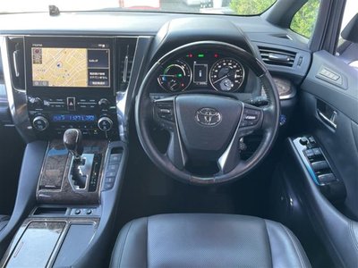 TOYOTA ALPHARD - 4