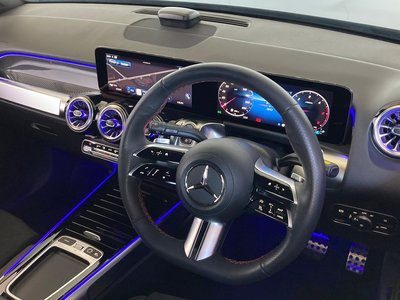 MERCEDES-BENZ GLB - 9