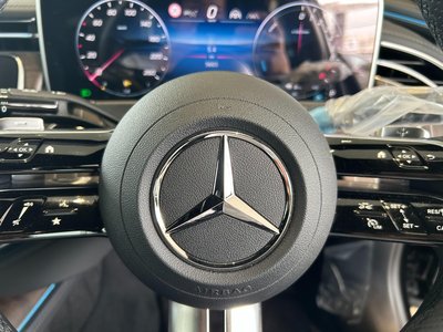 MERCEDES-BENZ E-CLASS - 7