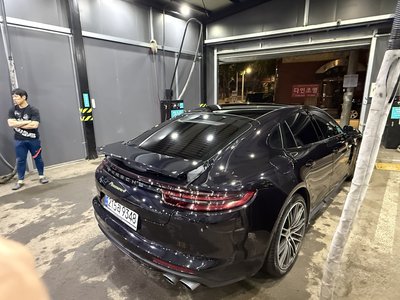 PORSCHE PANAMERA - 4