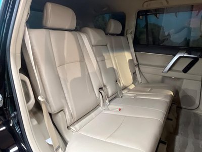 TOYOTA LAND CRUISER PRADO - 9