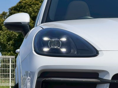 PORSCHE CAYENNE - 3