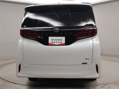 2024 TOYOTA ALPHARD photo 4