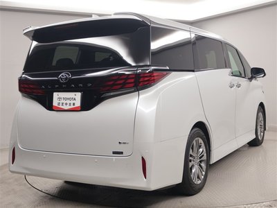 2024 TOYOTA ALPHARD photo 3