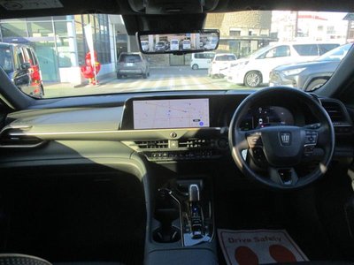 2025 Toyota CROWN SPORT photo 10
