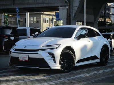 2025 Toyota CROWN SPORT photo 1