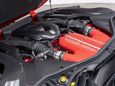 FERRARI 12 CILINDRI - 6