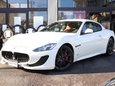MASERATI GRANTURISMO - 1