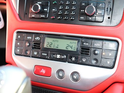 MASERATI GRANTURISMO - 9