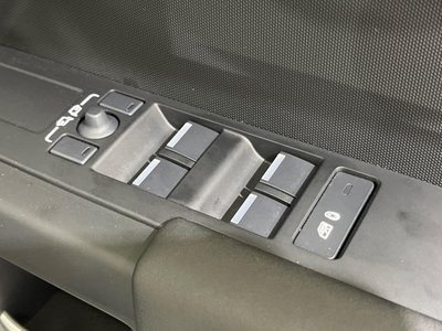 2025 LAND Rover DEFENDER — миниатюра 67