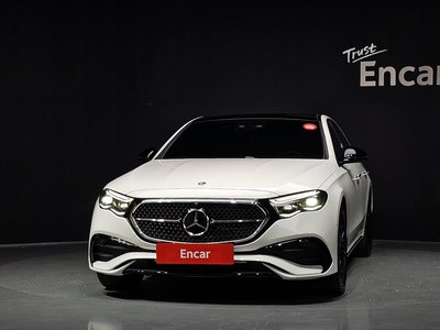MERCEDES-BENZ E-CLASS - 2