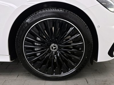 MERCEDES-BENZ E-CLASS - 8