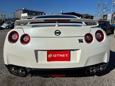 NISSAN GT-R - 10