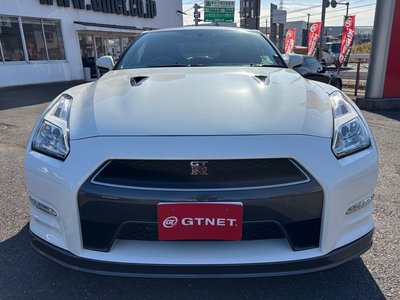 NISSAN GT-R - 4