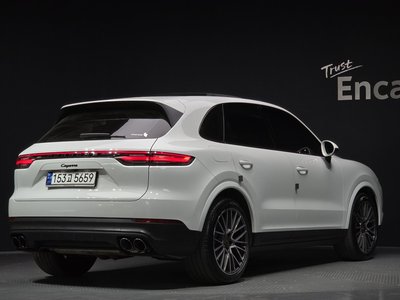 PORSCHE CAYENNE - 3