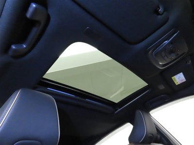 TOYOTA CROWN CROSSOVER - 5