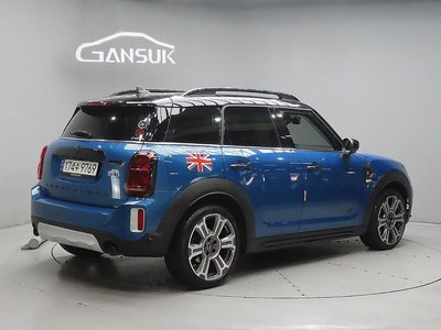 MINI COUNTRYMAN - 3