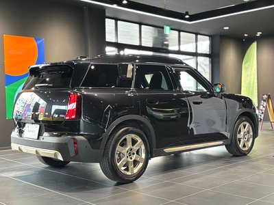 MINI MINI COUNTRYMAN - 4