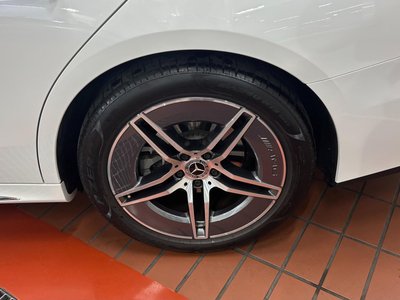 MERCEDES-BENZ E-CLASS - 6