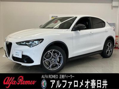 2025 ALFA Romeo STELVIO 照片 2