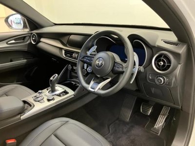 2025 ALFA Romeo STELVIO 缩略图 15