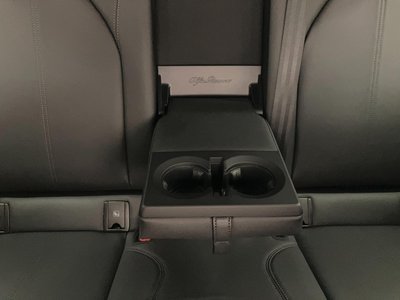 2025 ALFA Romeo STELVIO 缩略图 32