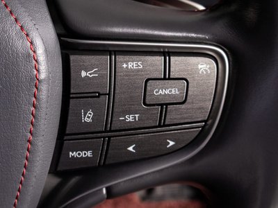 2019 LEXUS LS photo 10