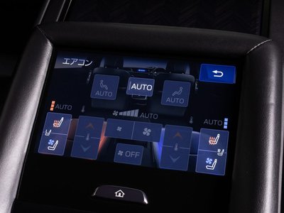 2019 LEXUS LS photo 8