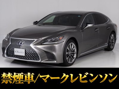 2019 LEXUS LS photo 1