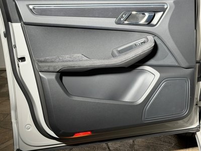 2021 Porsche MACAN — миниатюра 21