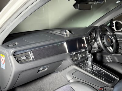2021 Porsche MACAN — миниатюра 19