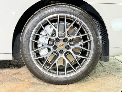 2021 Porsche MACAN — миниатюра 77