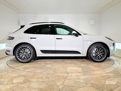 2021 Porsche MACAN — фото 6