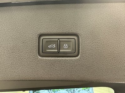 2025 AUDI Q8 缩略图 58