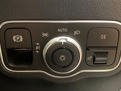 2025 Mercedes-BENZ GLA — миниатюра 38