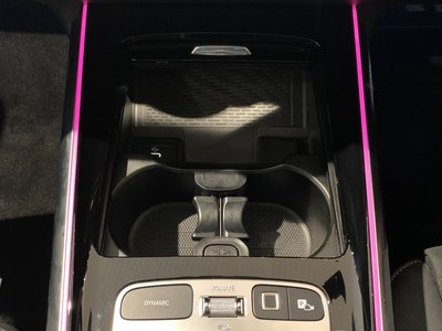 2025 Mercedes-BENZ GLA — миниатюра 40