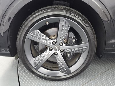 صورة 6 لـ 2021 Genesis GV70