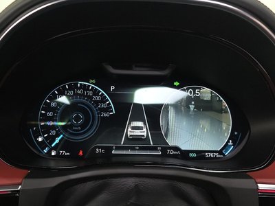 صورة 8 لـ 2021 Genesis GV70
