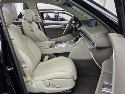 2020 Genesis GV80 thumbnail 17