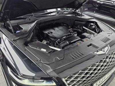 صورة 7 لـ 2020 Genesis GV80