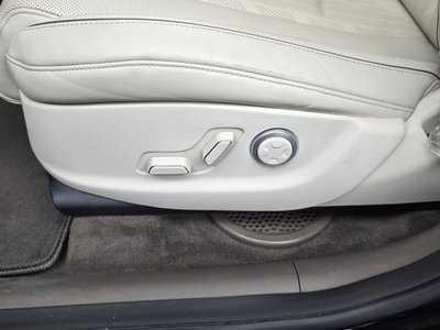 2020 Genesis GV80 thumbnail 32