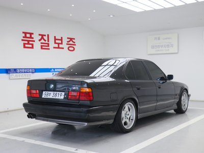 1989 BMW M5 照片 6