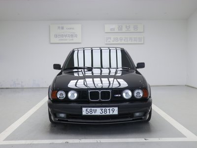 1989 BMW M5 照片 2