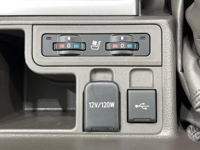 TOYOTA LAND CRUISER PRADO - 7